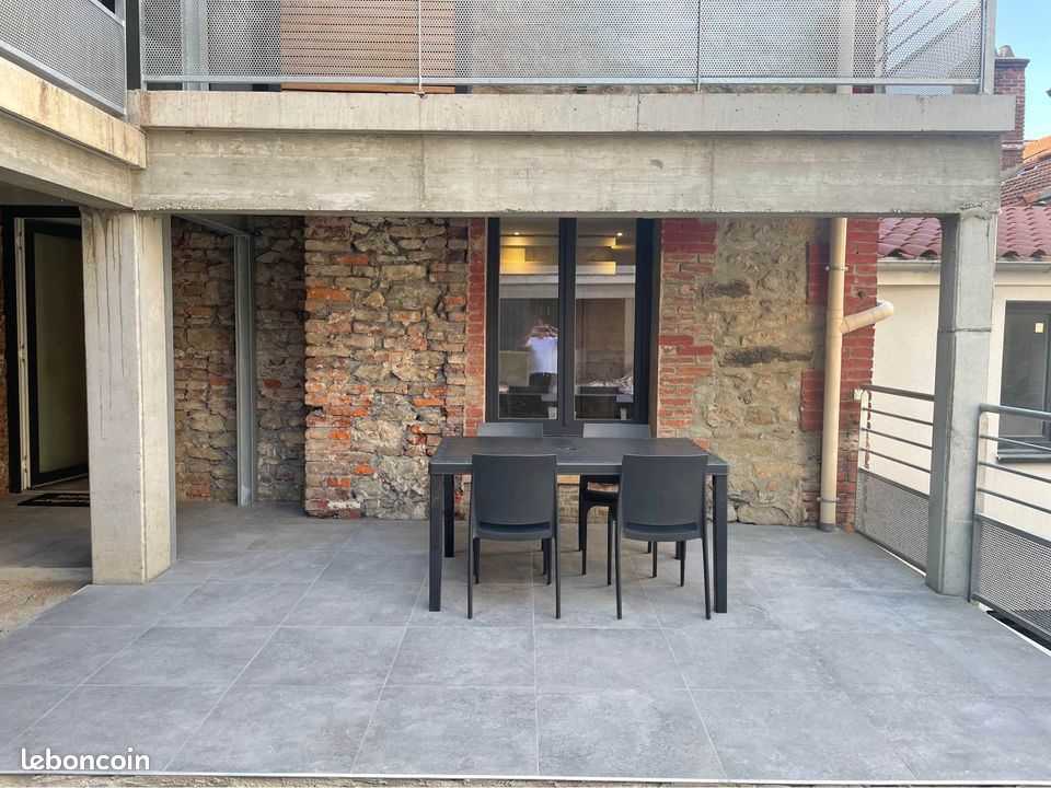 Appartement 1 pièce 25 m² · à Saint-Étienne · 25 m² · 500 €