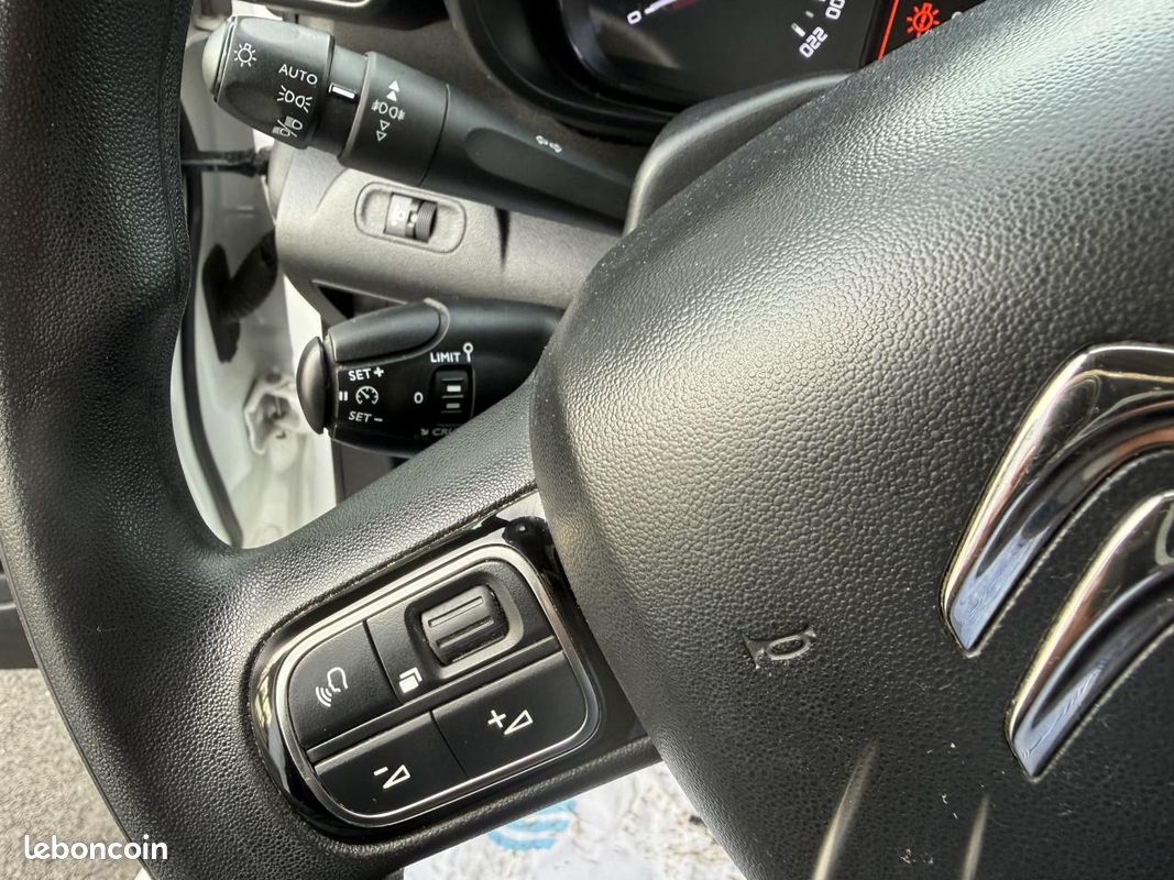 CITROEN BERLINGO 1.5 BlueHDi - 75 Fourgon M Worker 1000 kg TVA RECUPERABLE + ATTELAGE + CAMERA AR (image 26)