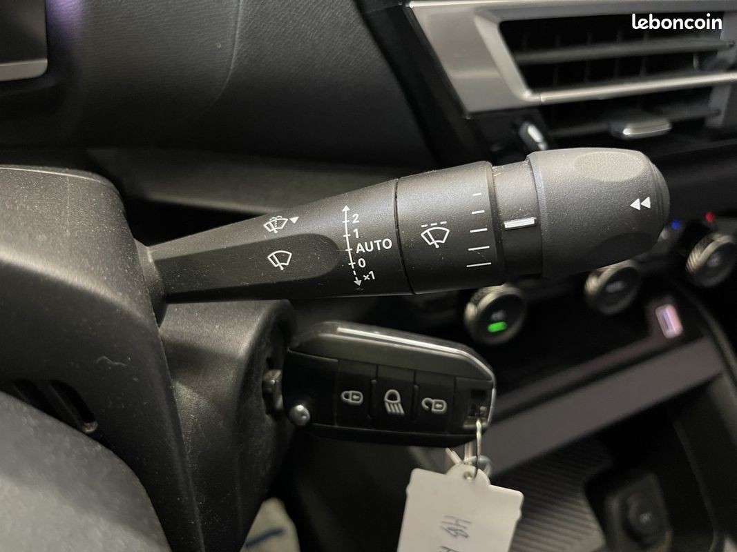 Citroën C4 (3) BlueHDi 110 BVM6 Feel Pack Business (image 17)