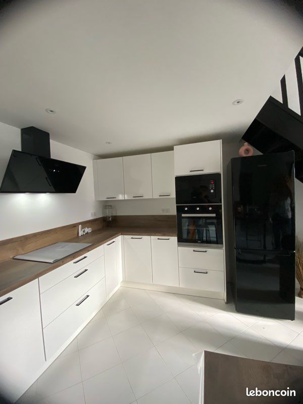 Appartement 4 pièces 80 m² · à Porto-Vecchio · 80 m² · 1 000 €/mois