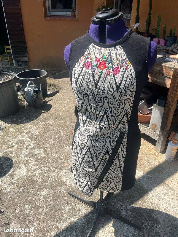 Robe Desigual (image 1)