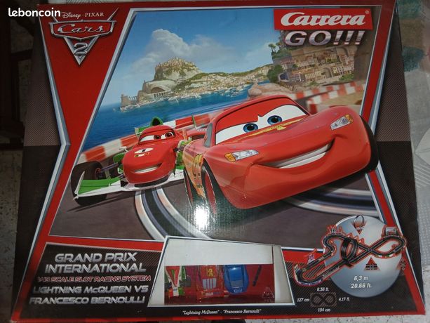 Circuit de voitures Carrera Go : Disney Pixar Neon Shift'n drift Cars - Carrera - Rue des Maquettes