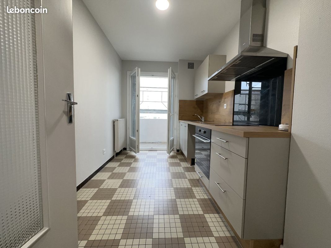 Appartement 3 pièces 62 m² · à Voiron · 62 m² · 860 €/mois