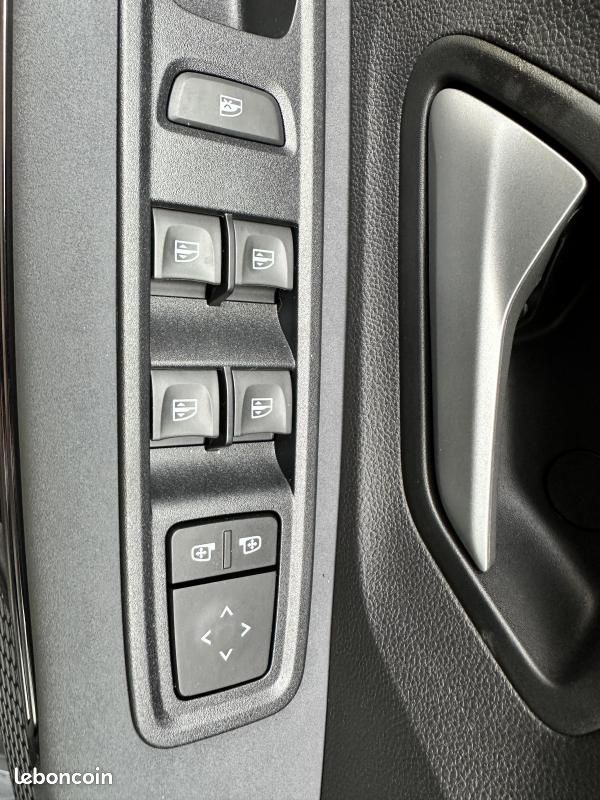 Dacia Jogger1.6 hybrid 140ch Extreme 5 places NOIR (image 12)