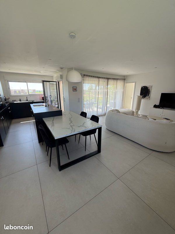 Maison 4 pièces 140 m² · à Avril · 140 m² · 385 000 €