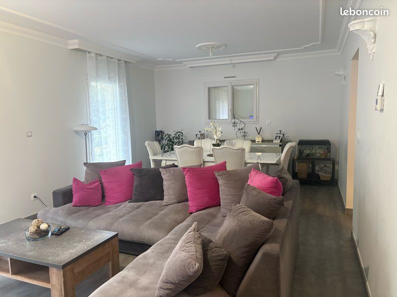 Maison 5 pièces 111 m² · à Challes-les-Eaux · 111 m² · 398 000 €