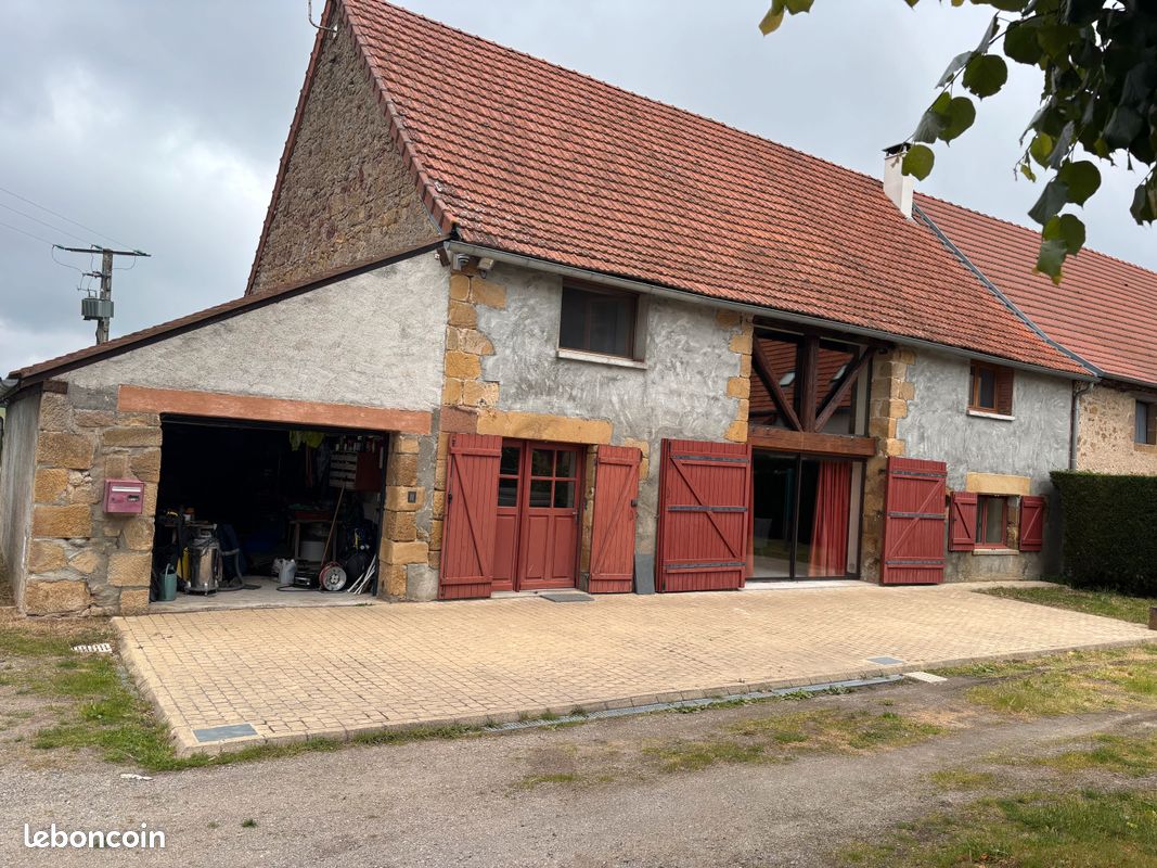 Maison 6 pièces 200 m² · à Bressolles · 200 m² · 217 000 €