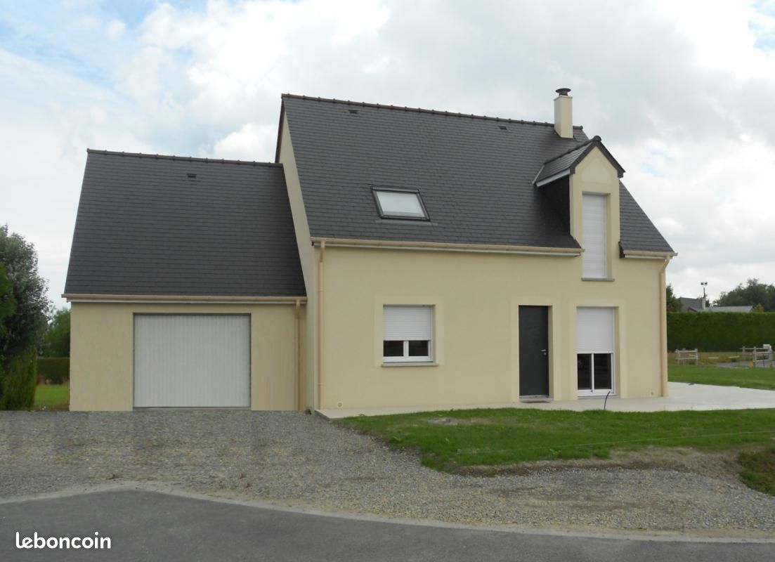 Maison 6 pièces 117 m² · à Feneu · 117 m² · 237 980 €