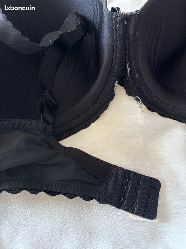 Soutient gorge noir (image 8)