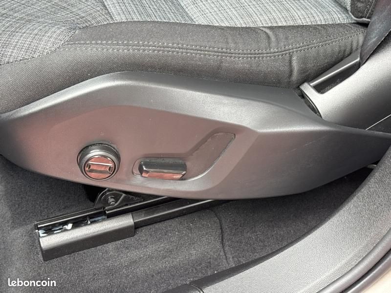 Volvo XC60 T6 Hybride Rechargeable 350ch Start Geartronic 8 AWD (image 12)