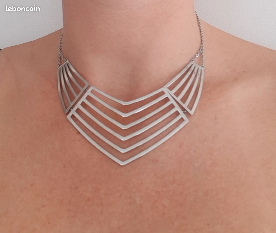 Collier (image 1)