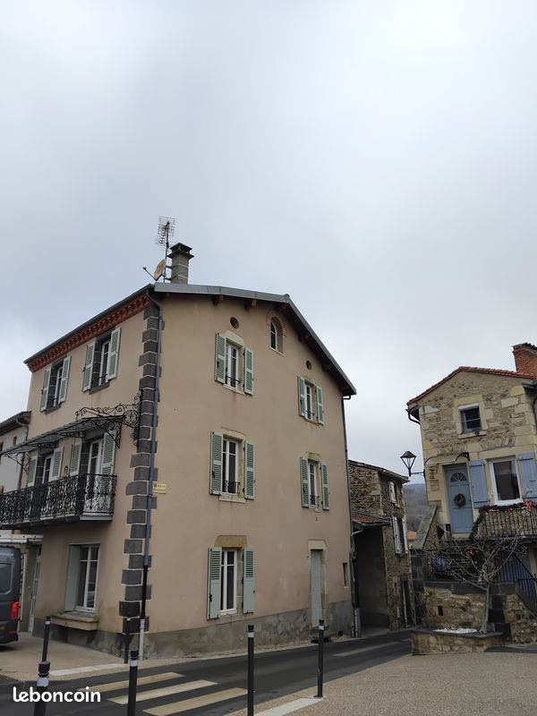 Maison 6 pièces 150 m² · à Chauriat · 150 m² · 169 000 €