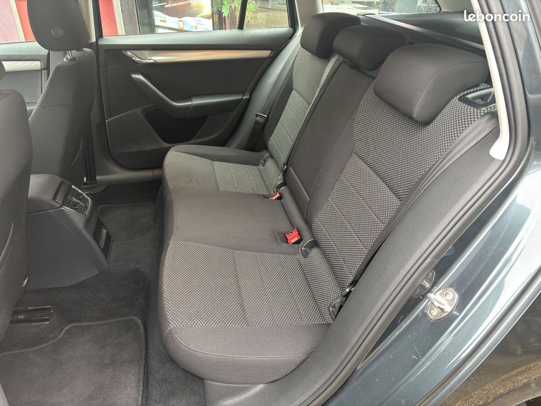 Skoda octavia break 1.6 tdi 110 active green tec - 1er main - garantie 6 mois min (image 4)