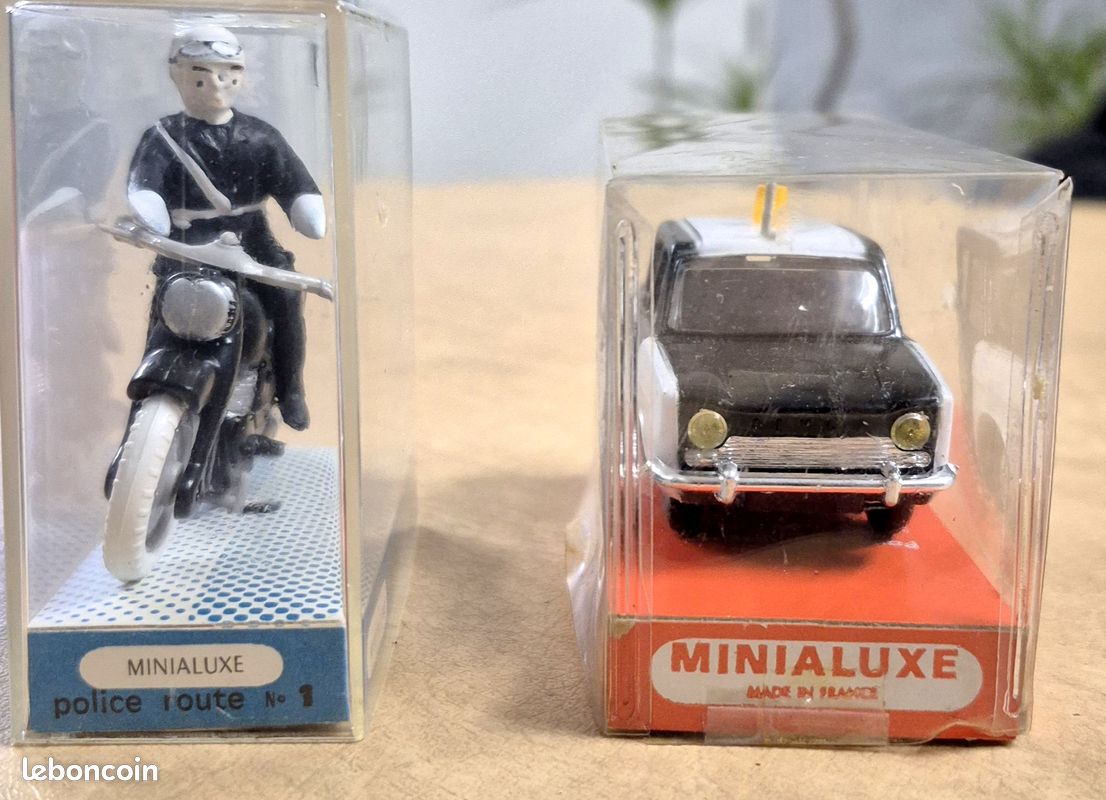 MINIALUXE FRANCE. Motard police de la route. | UK