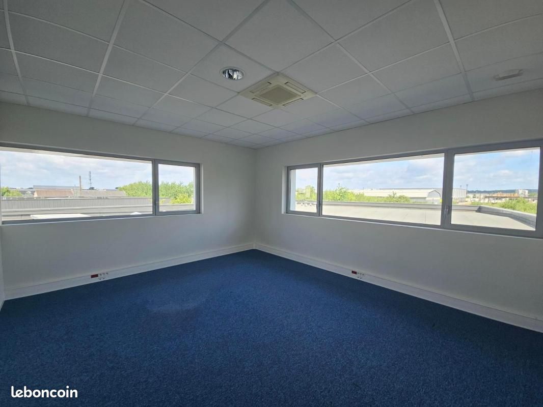 Bureaux 164 m² (image 2)