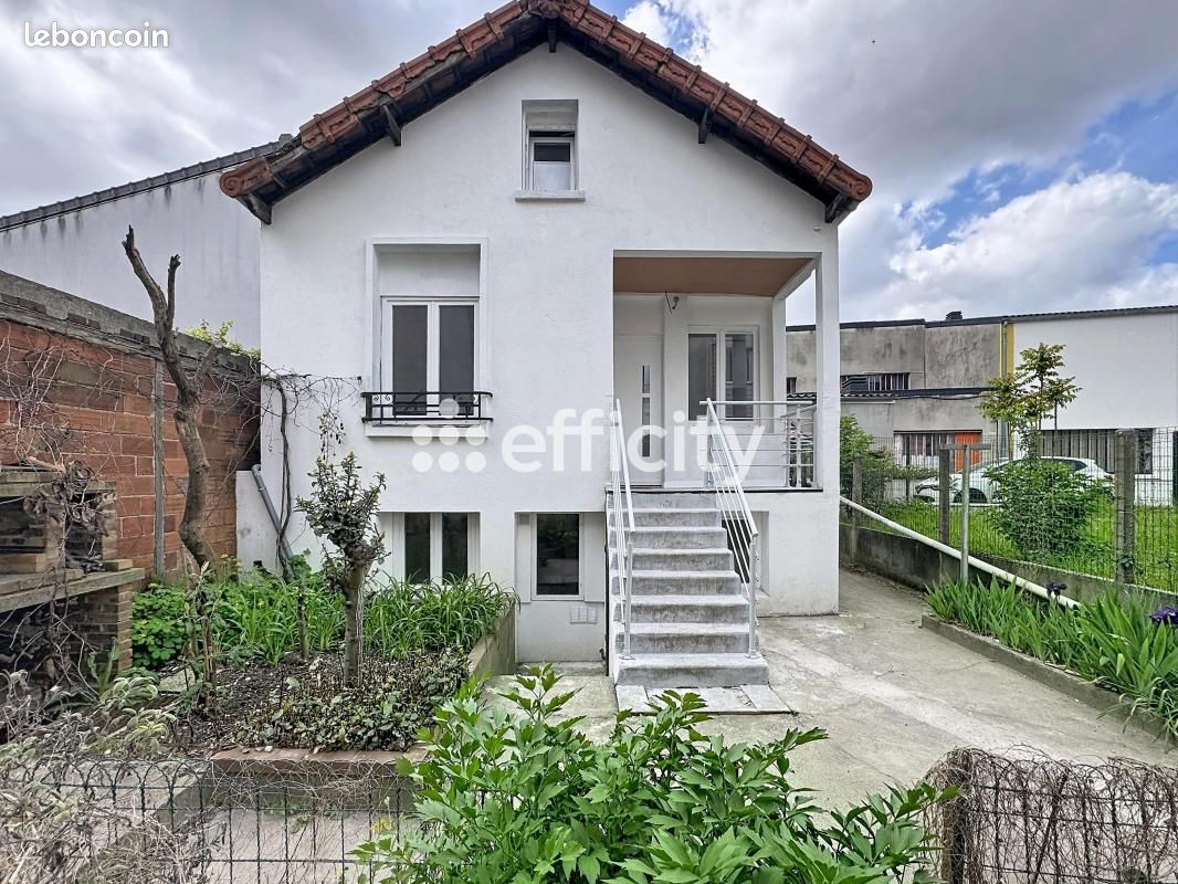 Maison 3 pièces 52 m² · à Montreuil · 52 m² · 299 000 €