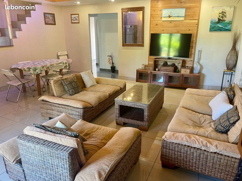 Maison 5 pièces 150 m² · à L'Étang-Salé · 150 m² · 2 250 €