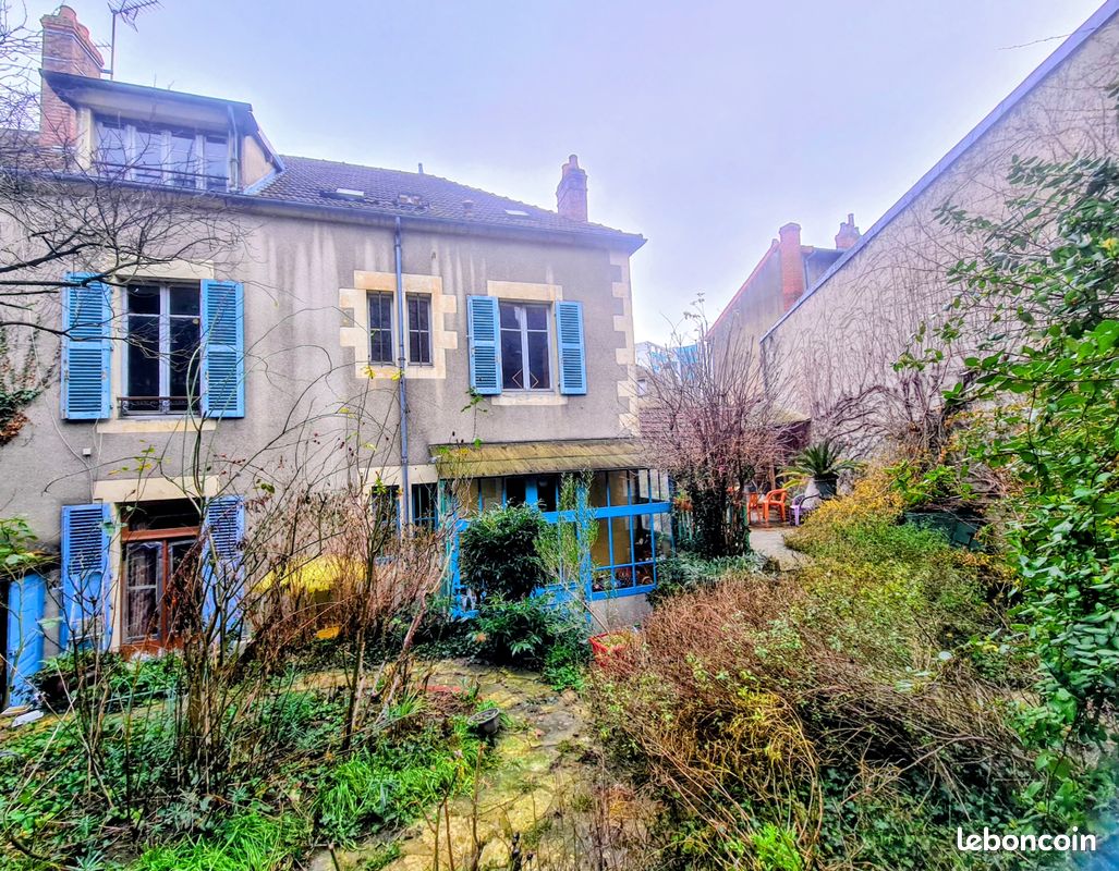 Maison 10 pièces 227 m² · à Nevers · 227 m² · 99 500 €