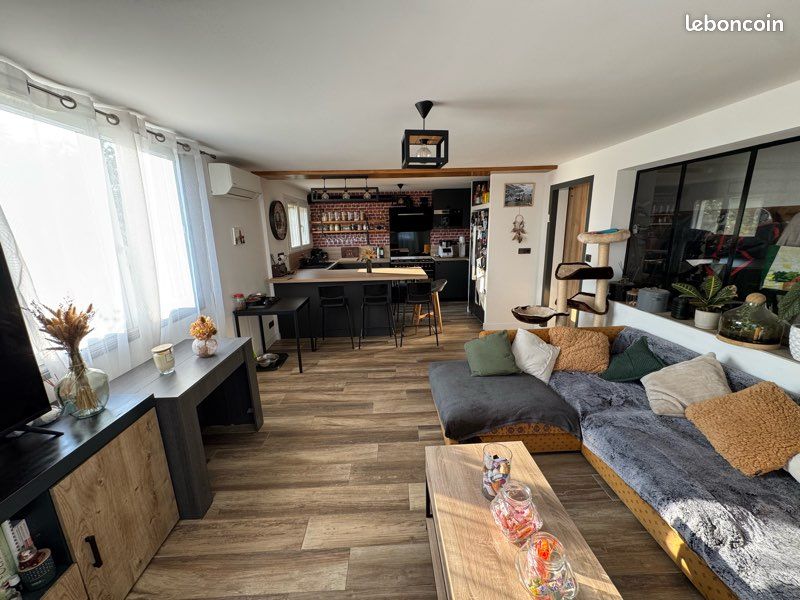 Maison 6 pièces 146 m² · à Bernac · 146 m² · 250 000 €