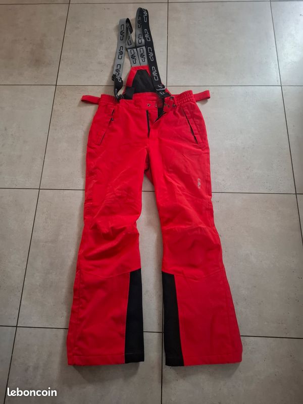 Pantalon ski rouge taille S - 15 Euros (image 1)