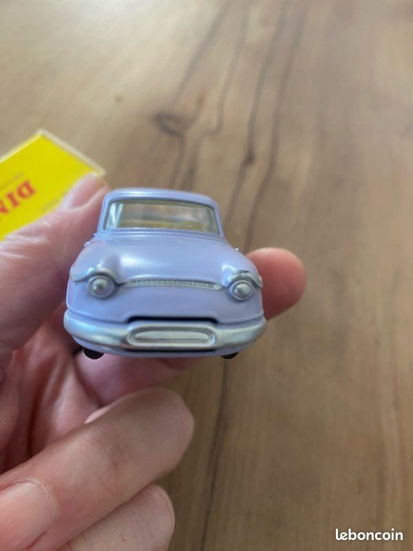 Dinky Toys Panhard PL 17 Réf 547 gris parme jantes alu near Mint