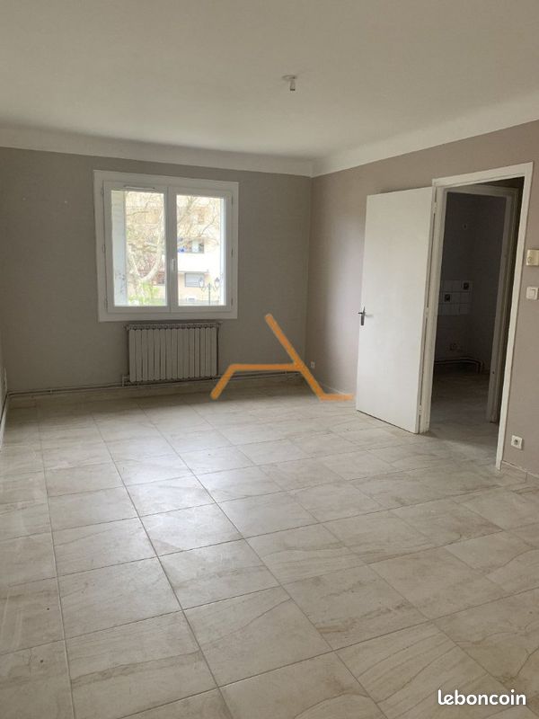 Appartement 2 pièces 45 m² · à Dieulefit · 45 m² · 530 €/mois
