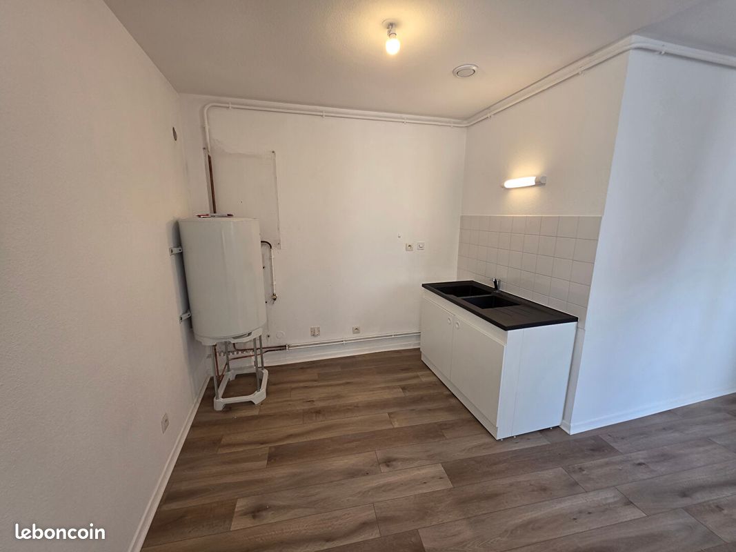 Appartement a louer oyonnax - 2 pièce(s) - 37 m2 - Surfyn