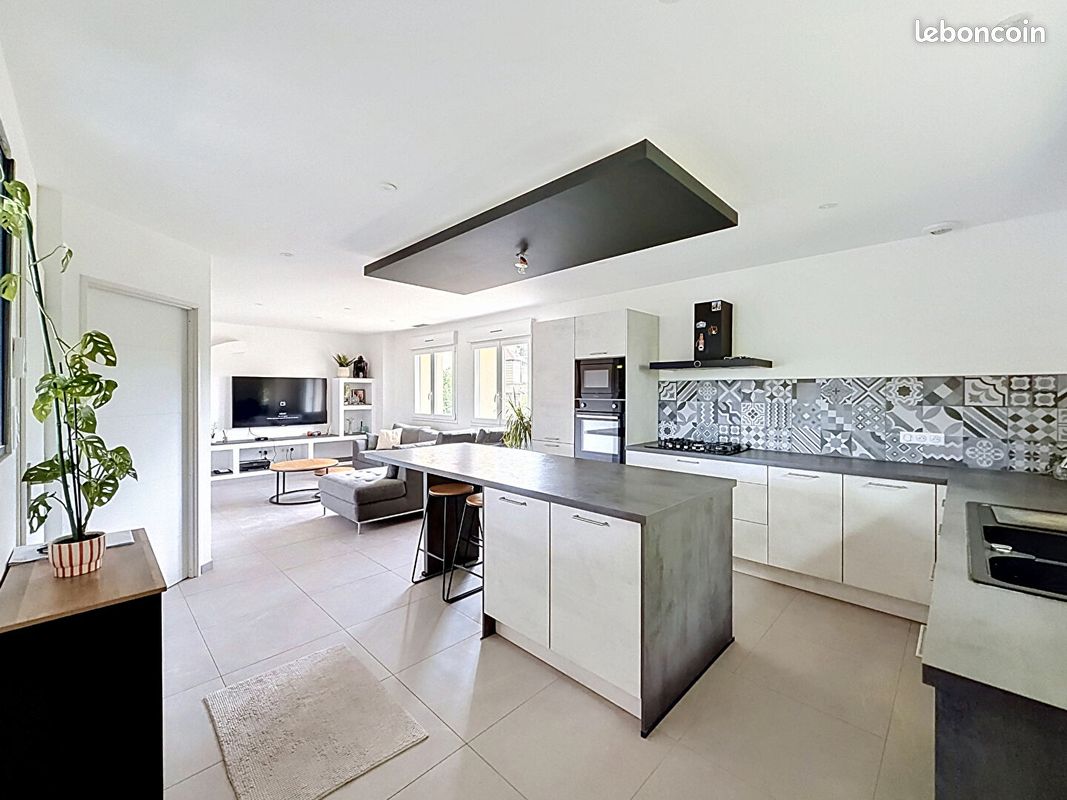 Maison 4 pièces 136 m² · à Prissé · 136 m² · 1 195 €/mois