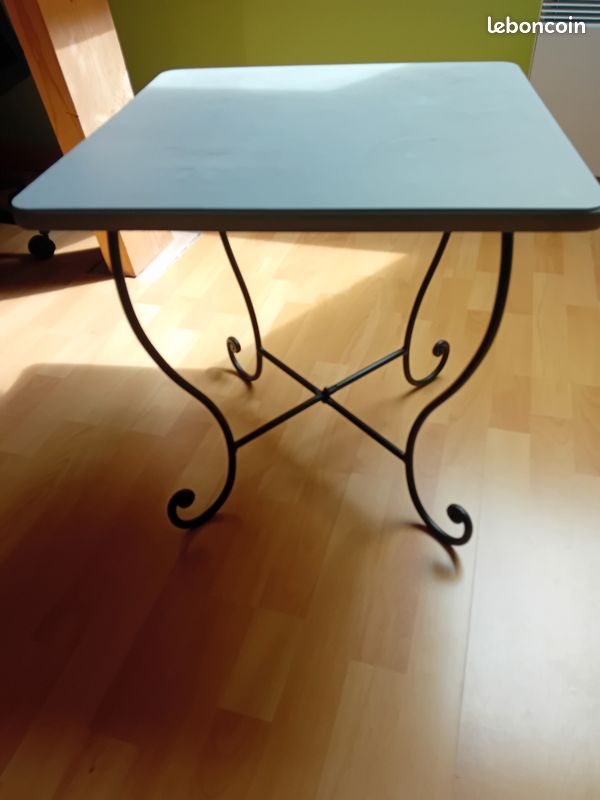 Console (image 1)