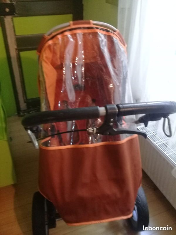 Poussette 3 roues très bon état (image 3)