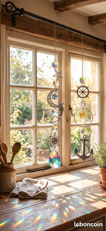 Lot de 2 attrape-soleil suspendus métal inoxydable Thèmes Astronomie et Marine (image 1)