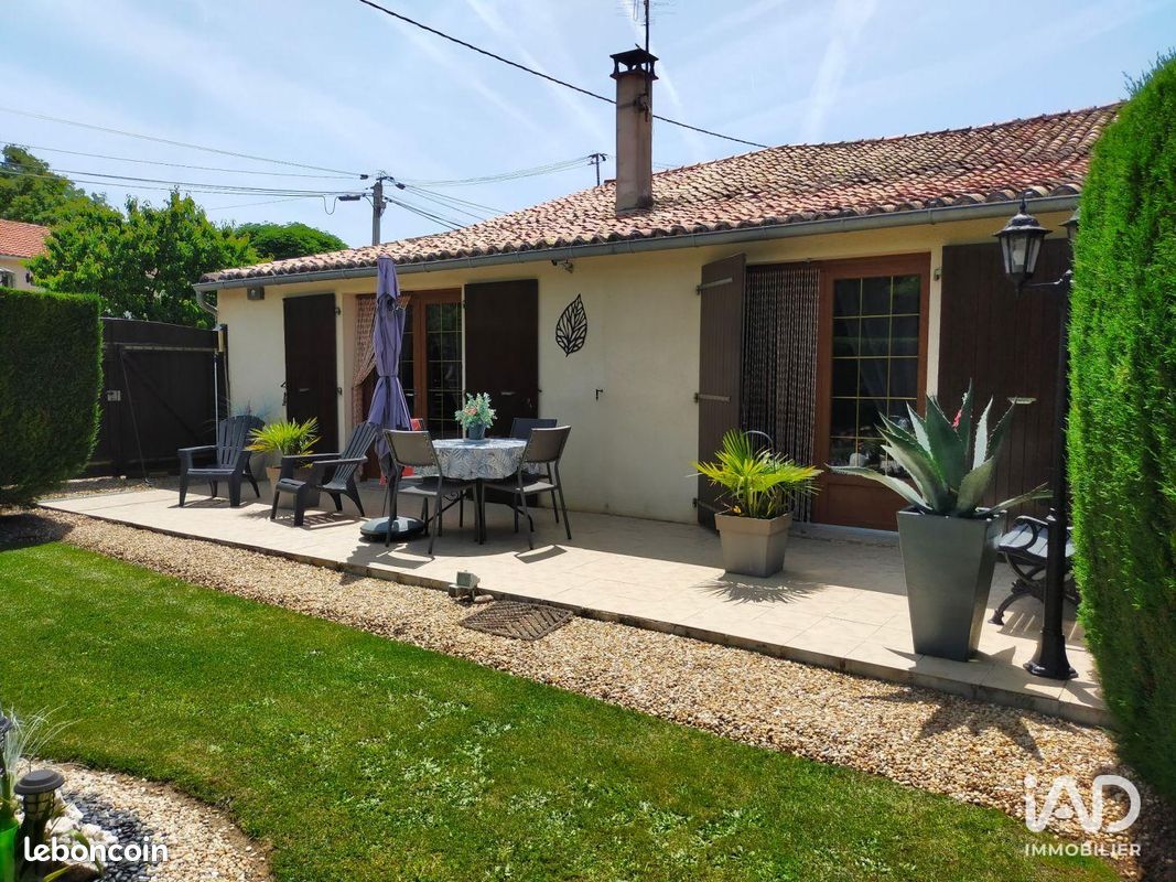 Maison 3 pièces 123 m² · à Chef-Boutonne · 123 m² · 159 900 €