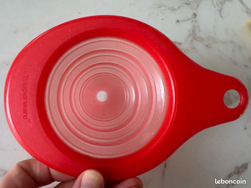 Entonnoir rouge rétractable Tupperware neuf (image 2)