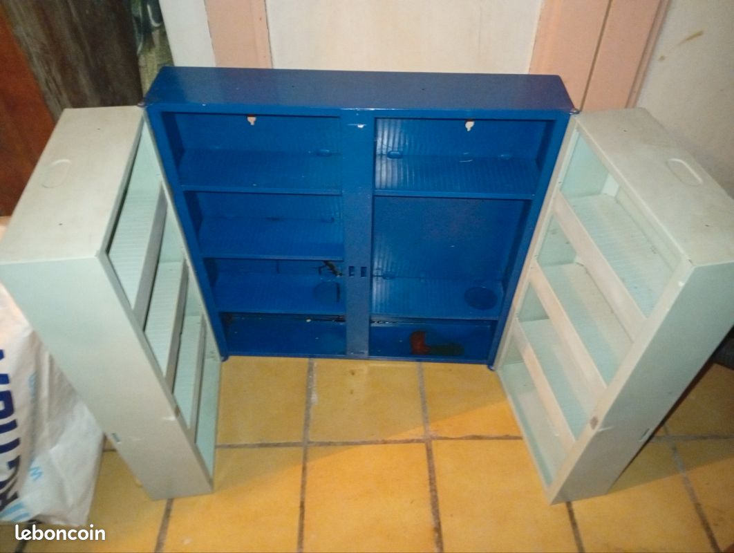 Armoire à pharmacie vintage (image 2)