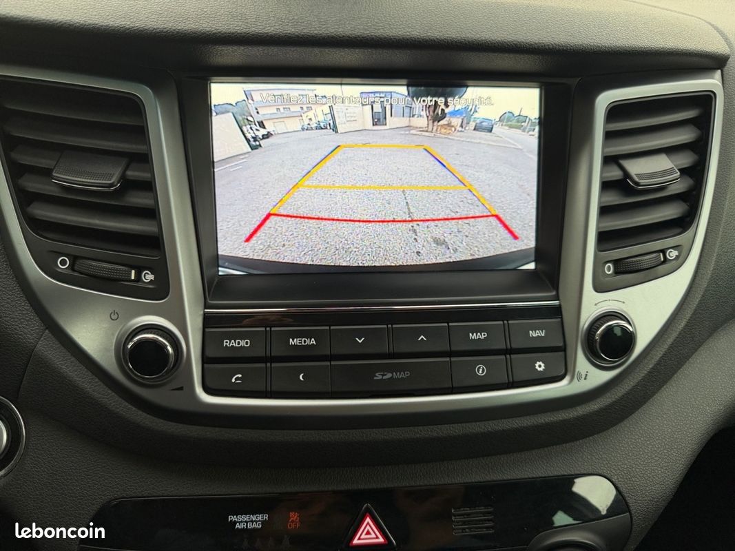 HYUNDAI TUCSON 2.0 CRDi 185 4WD BVA Executive - Toit ouvrant - Volant chauffant - Sièges chauffants AV AR - 2eme M (image 23)