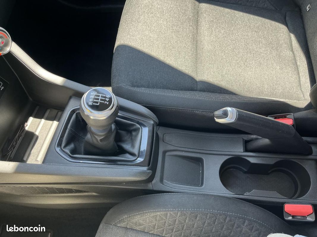 RENAULT CLIO V (5) Equilibre (CARPLAY SANS FIL) 1.0 Tce - 90 BERLINE PHASE 1 (image 16)