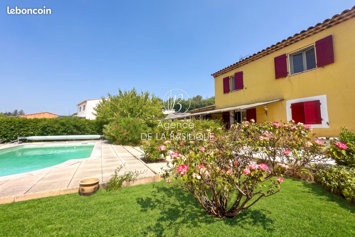 Maison 5 pièces 120 m² · à Tourves · 120 m² · 389 000 €
