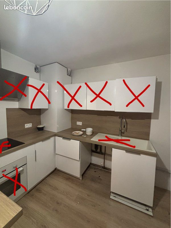 Ensemble meubles bas de cuisine (blancs) + plans de travail effet bois (image 1)