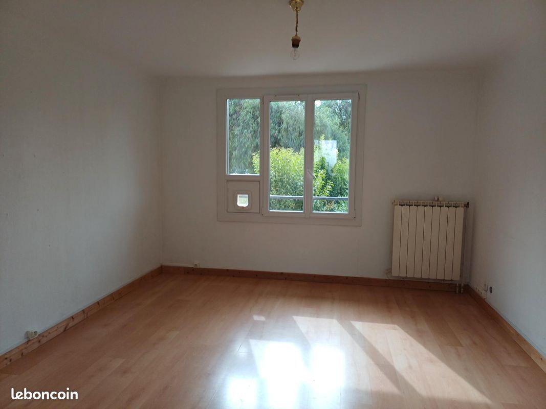 Appartement 3 pièces 57 m² · à Saint-Raphaël · 57 m² · 836 €/mois