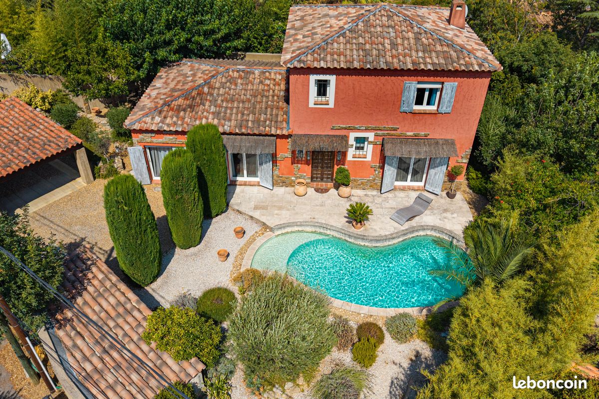 Maison 6 pièces 130 m² · à Marseille · 130 m² · 695 000 €