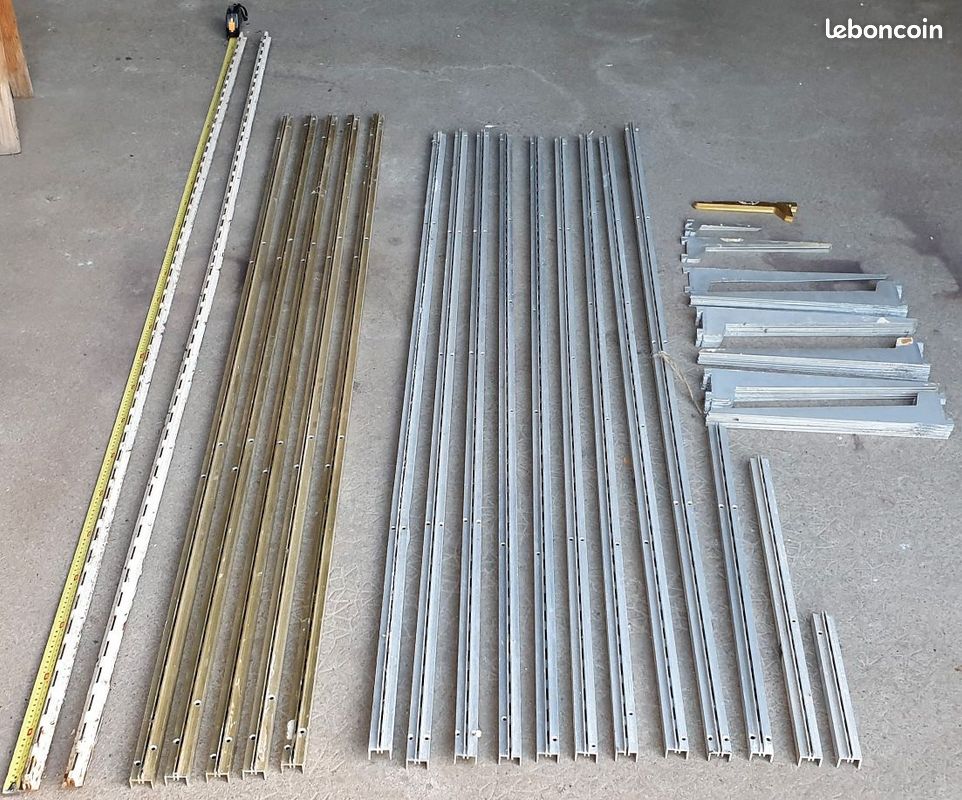 Lot Crémaillères M19 alu et acier encastrables + consoles (image 1)