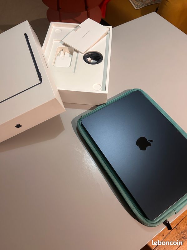 MacBook Air 13" M2 (2022) (image 3)