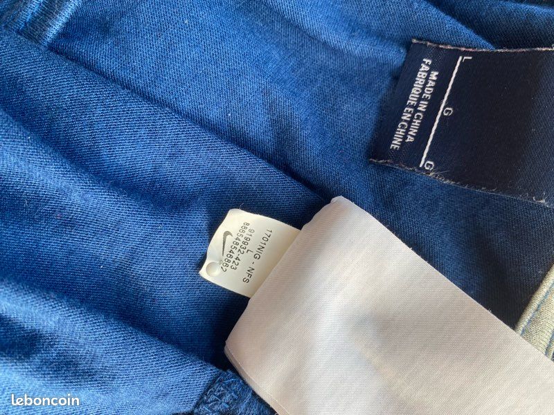 T-shirt Nike bleu profond ,un basic Taille L (image 5)