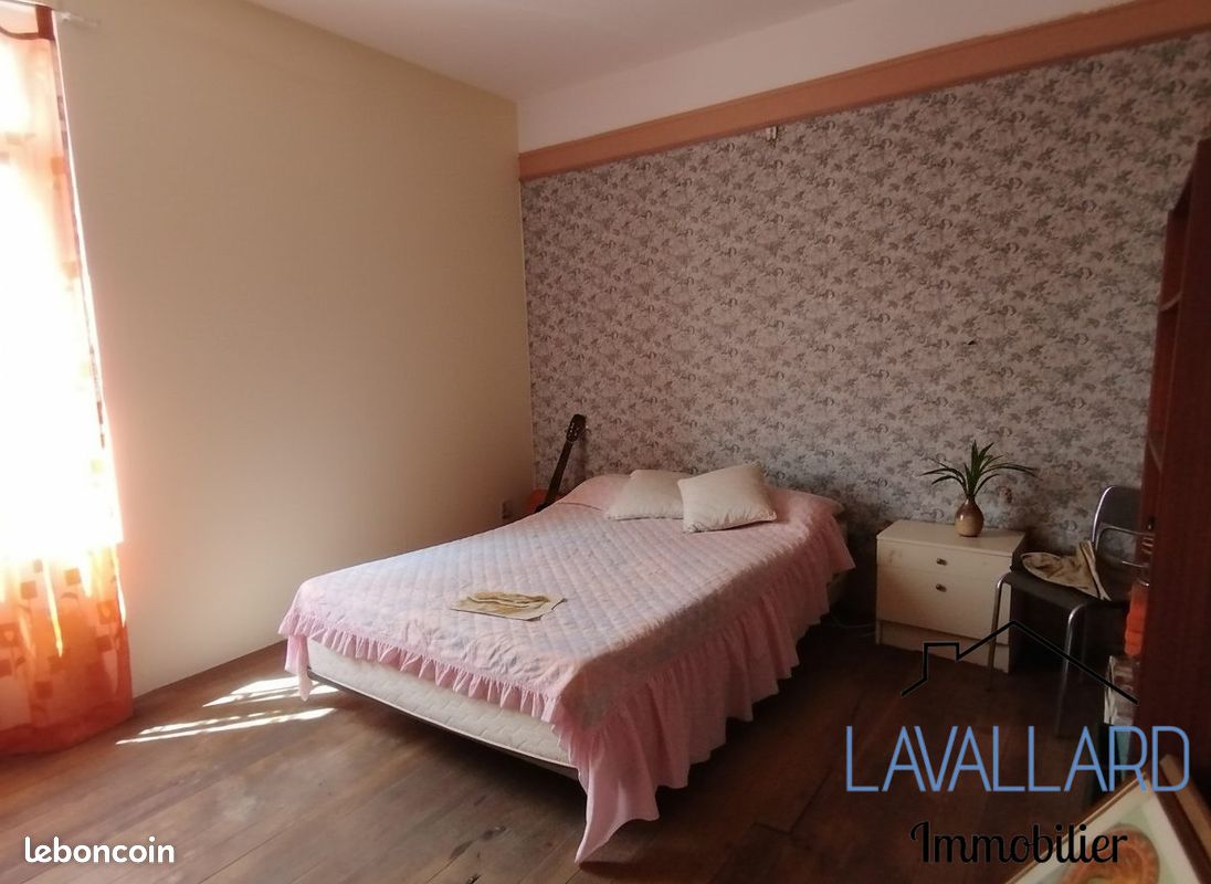 Maison 4 pièces 88 m² · à Flixecourt · 88 m² · 80 000 €