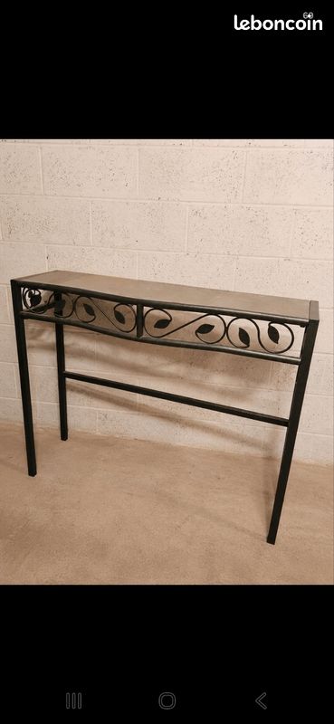 Console (image 1)