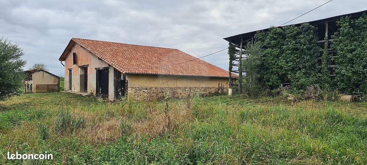 Maison 7 pièces 160 m² · à Pomarez · 160 m² · 99 000 €
