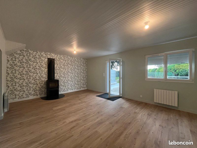 Maison 3 pièces 75 m² · à Locunolé · 75 m² · 890 €/mois