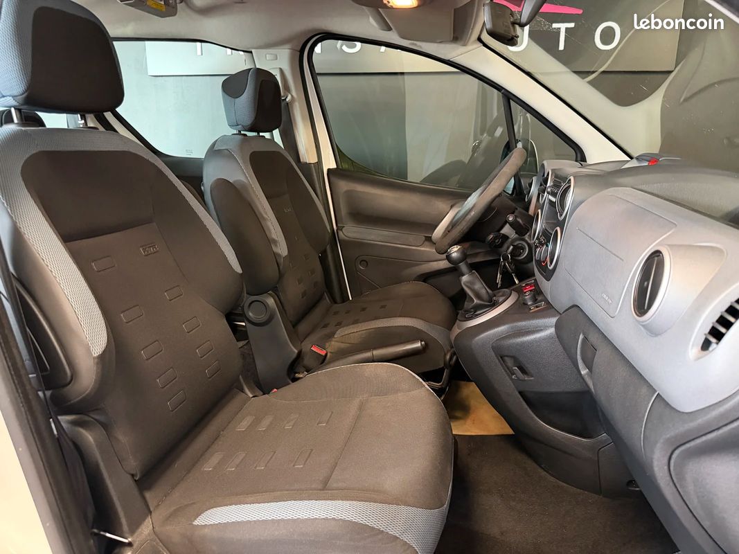 Citroën BERLINGO 1.6 HDI 92ch XTR / 1 ERE MAIN / KIT DISTRI OK (image 23)