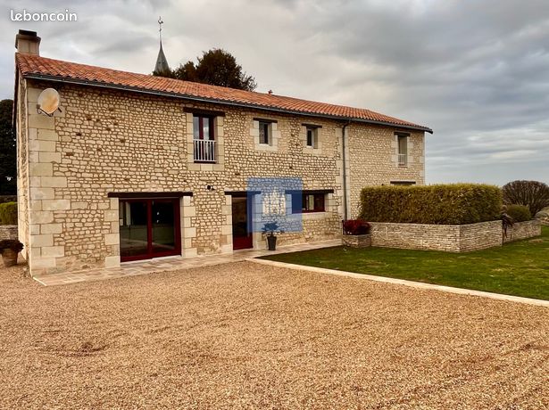 Propriété 7 pièces 228 m²