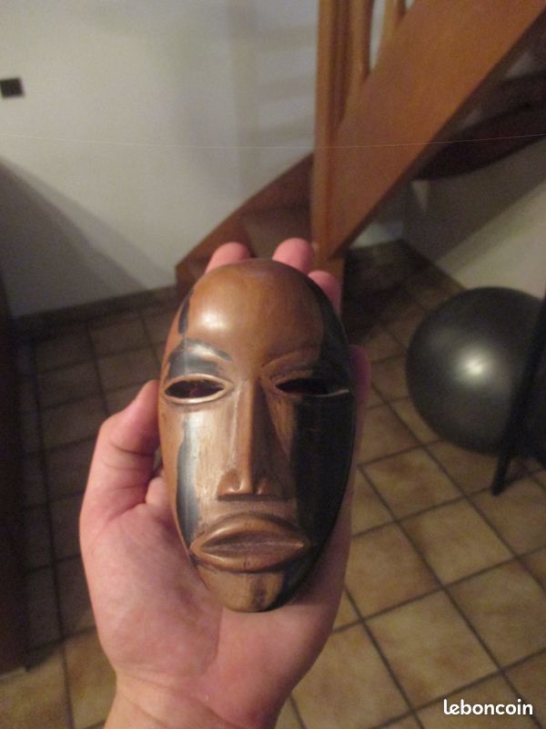 Statuette en ebene (image 1)